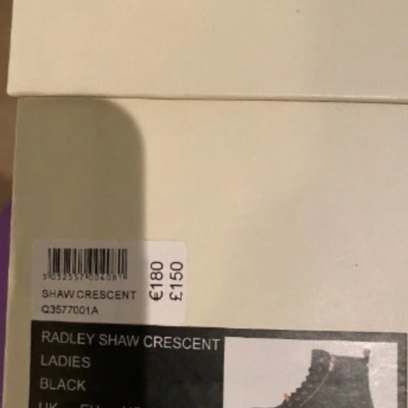 Radley London Shaw Crescent Outside Zip Lace Boot New in Box, size US 5 - Picture 7 of 7